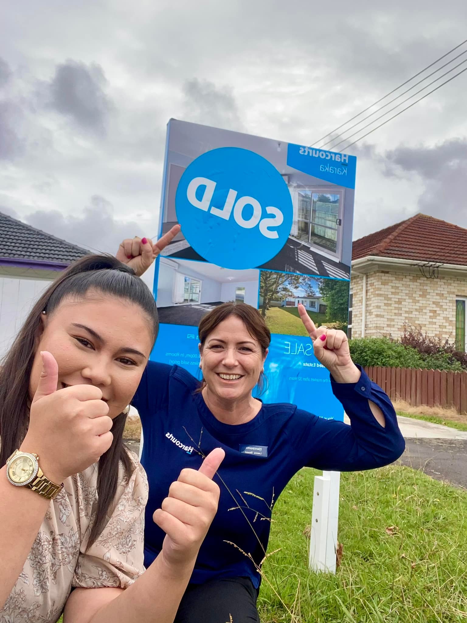 Another happy seller with Leanne Stewart