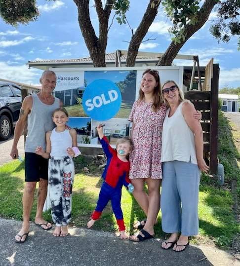 Sold with Leanne Stewart