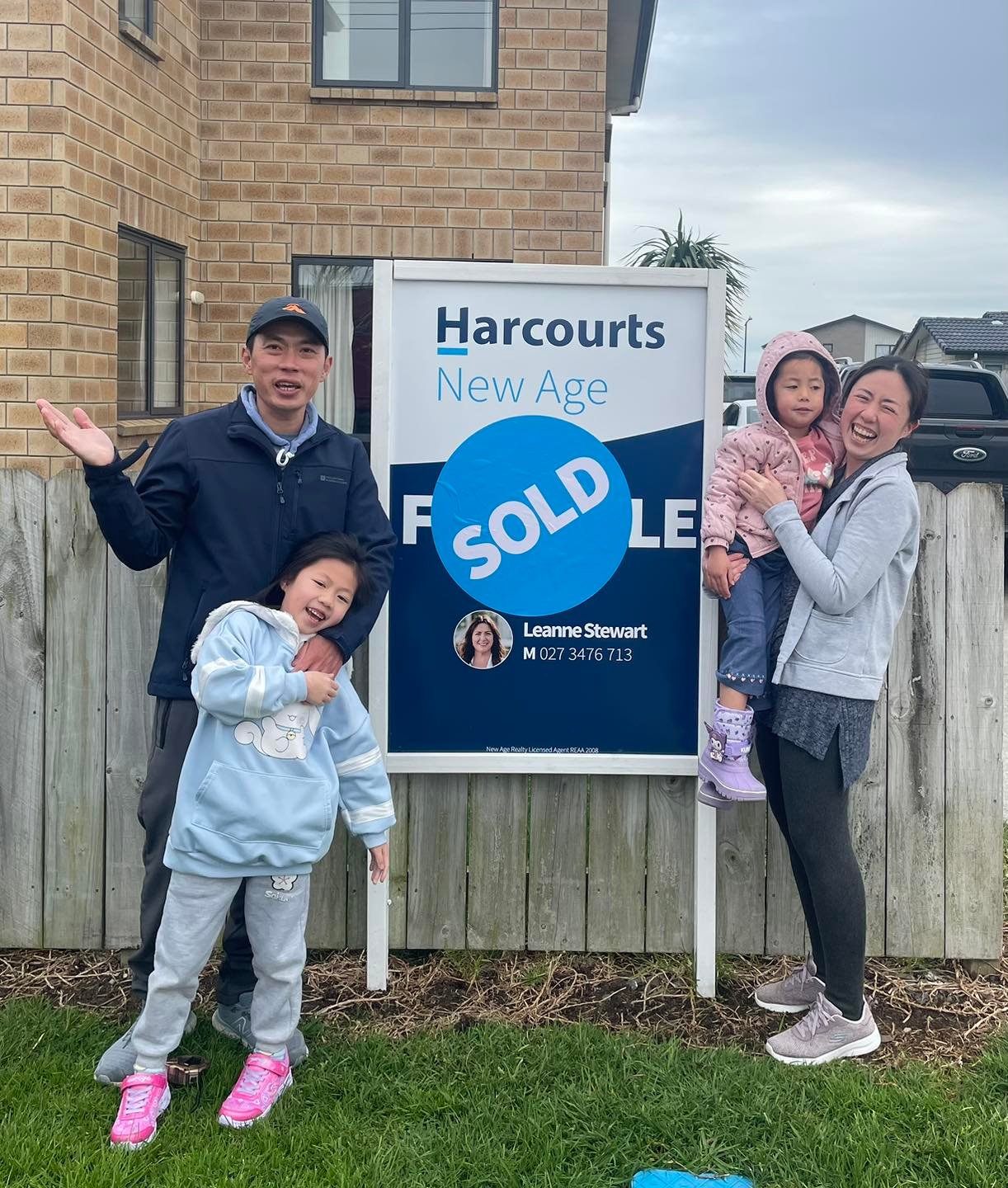 Happy homeowner with Leanne Stewart